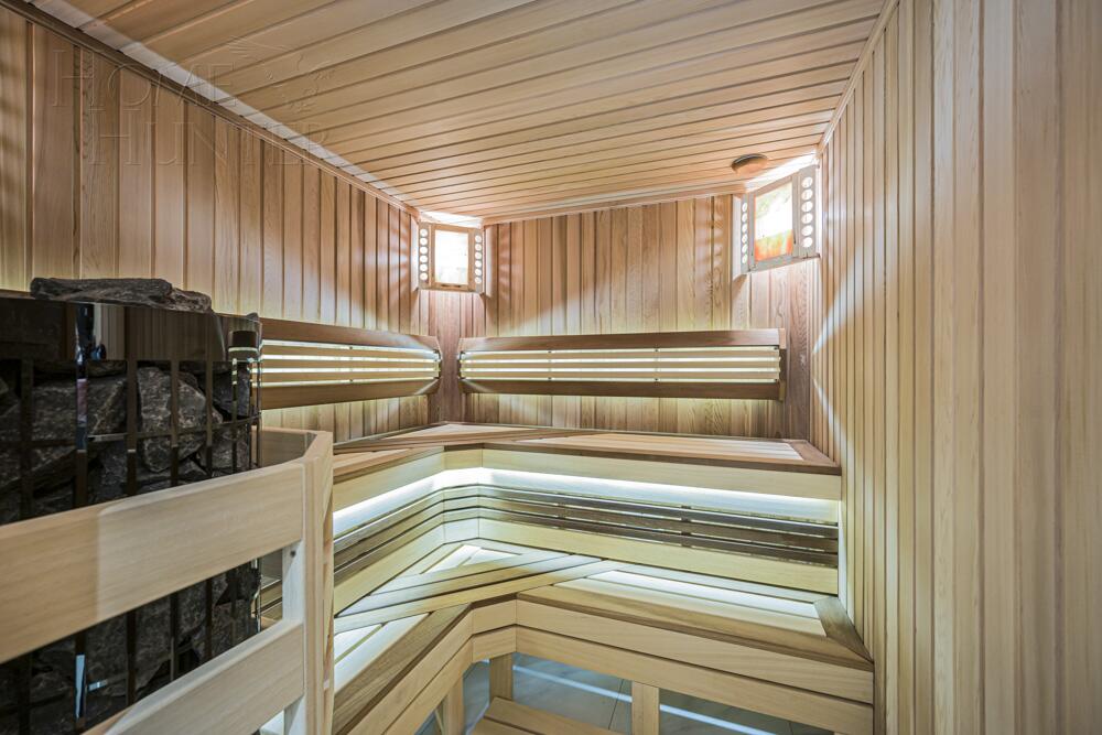 3-этажный коттедж 697 м² с отделкой