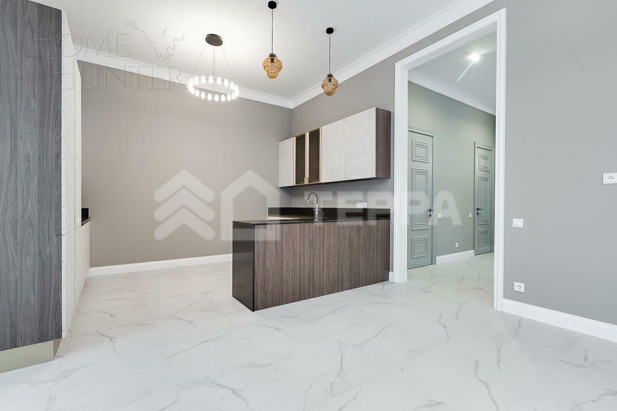 2-этажный коттедж 610 м² с отделкой