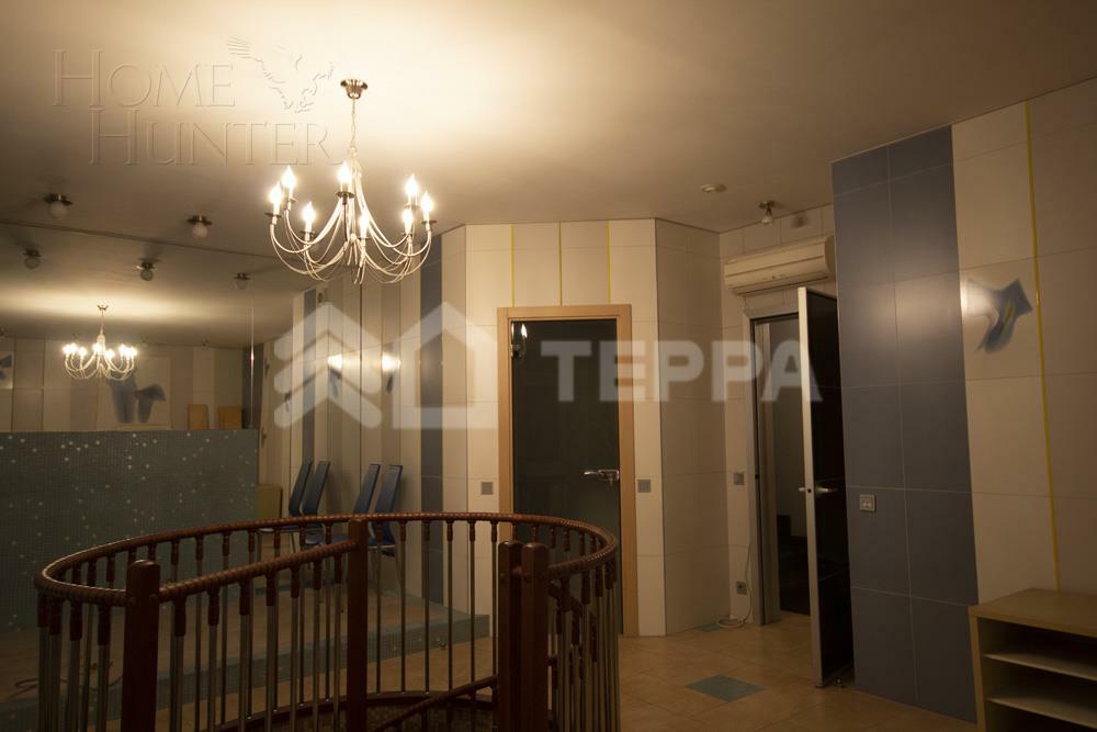 4-этажный таунхаус 240 м² с отделкой