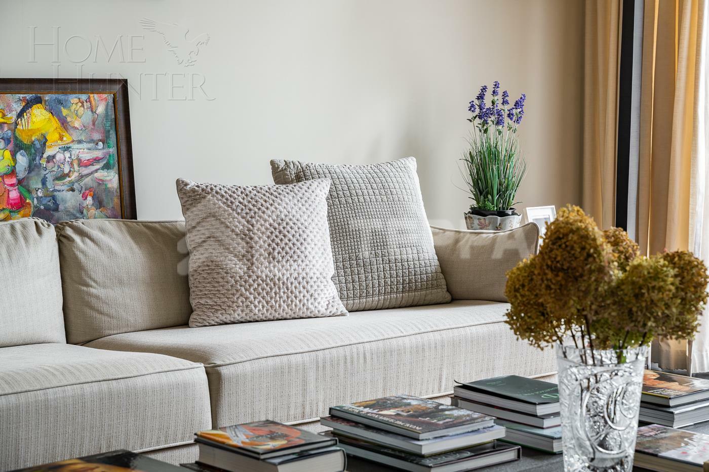 2-этажный коттедж 1 160 м² с отделкой