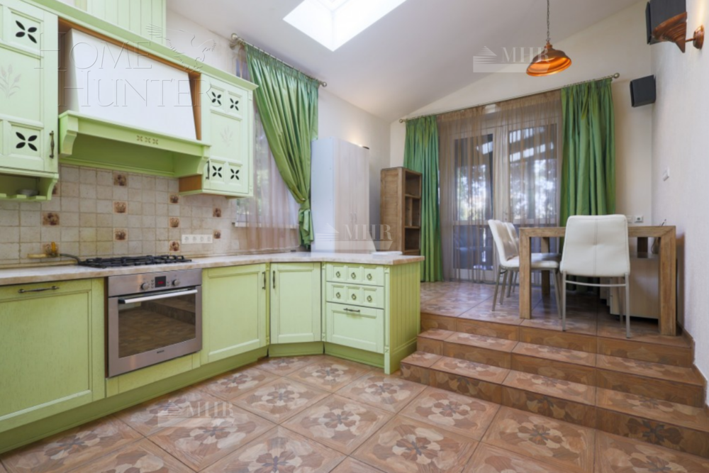 2-этажный коттедж 360 м² с отделкой