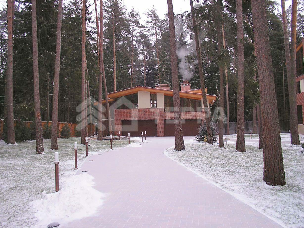 2-этажный коттедж 1 500 м² с отделкой