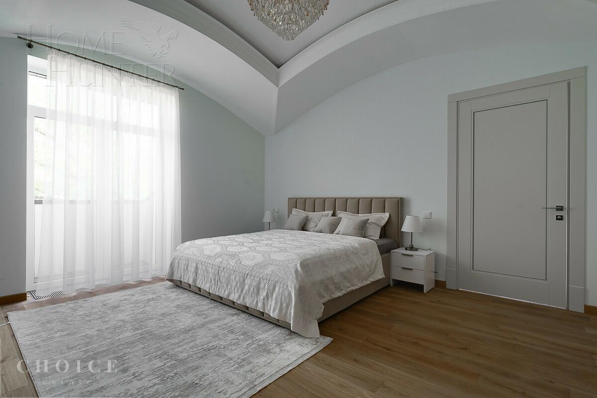 2-этажный коттедж 400 м² с отделкой