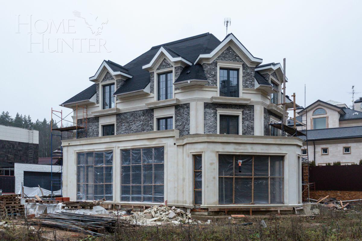 2-этажный коттедж 550 м² без отделки