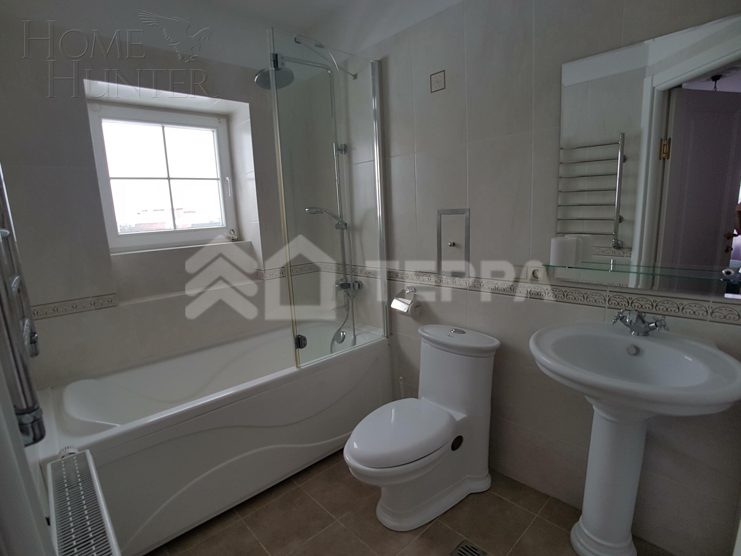 2-этажный коттедж 400 м² с отделкой