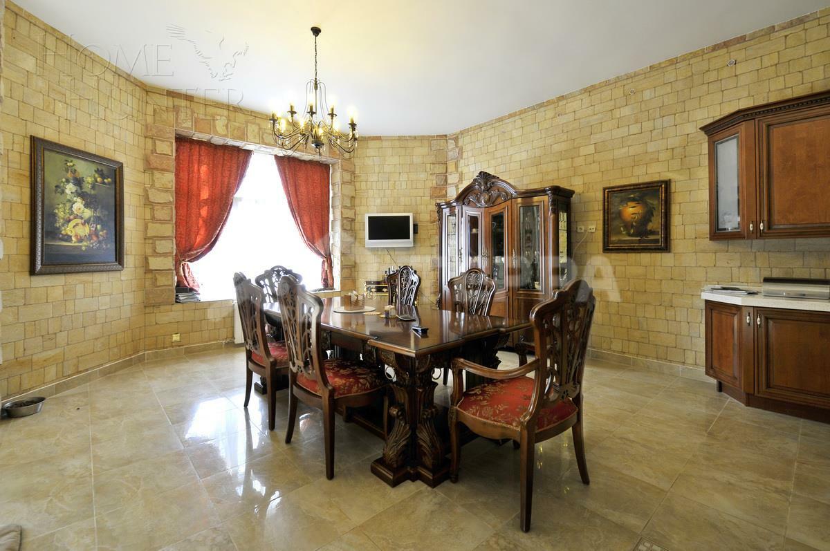 2-этажный коттедж 600 м² с отделкой