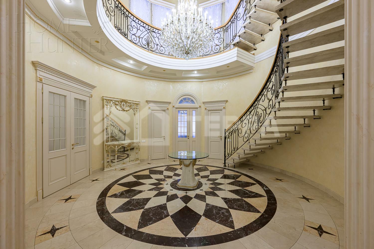 2-этажный коттедж 1 250 м² с отделкой