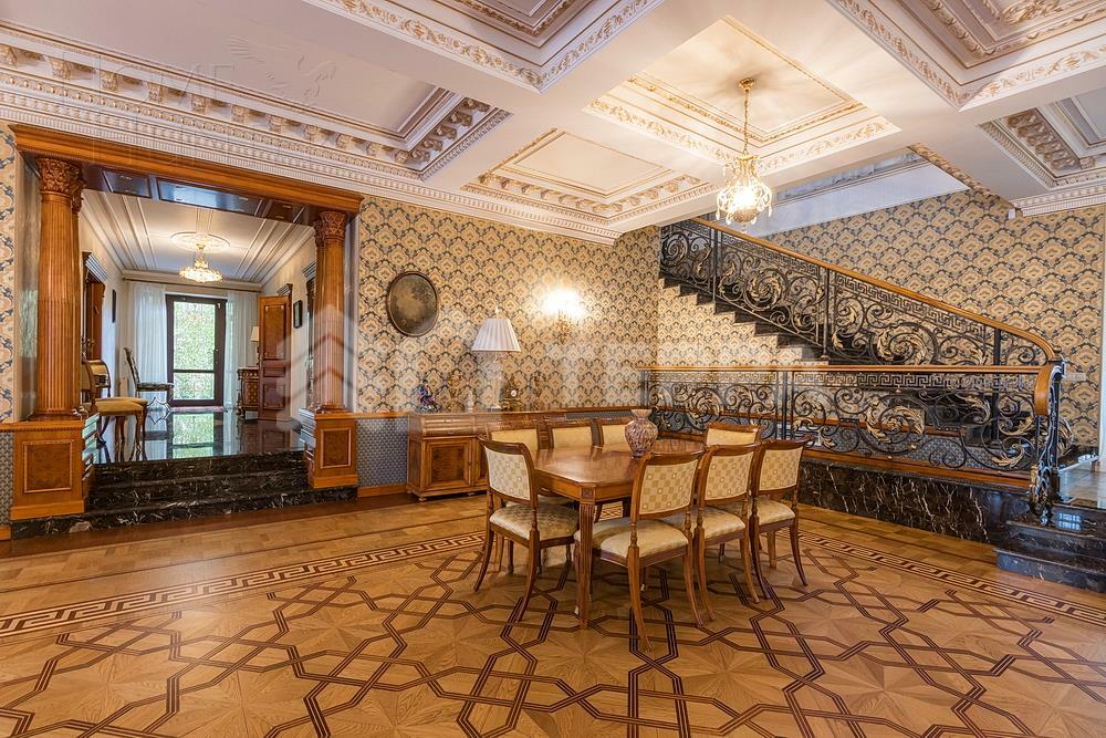 КОТТЕДЖ 2 000 м² с отделкой