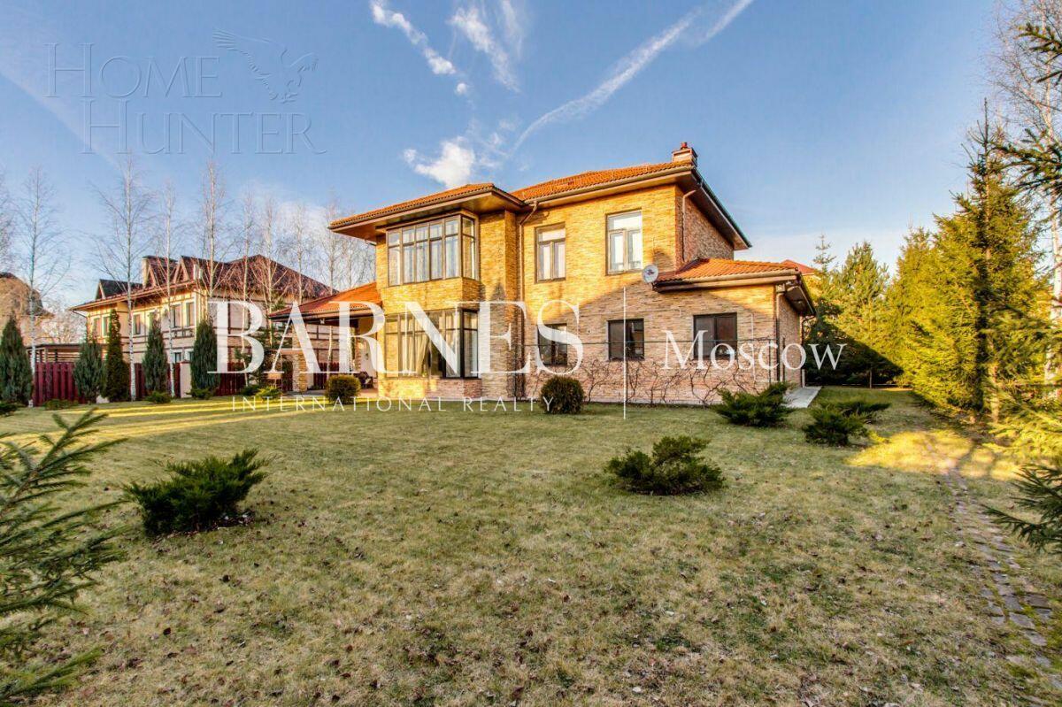 2-этажный коттедж 357 м² с отделкой