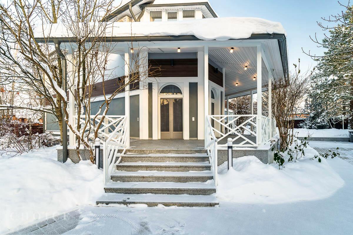 2-этажный коттедж 443 м² с отделкой