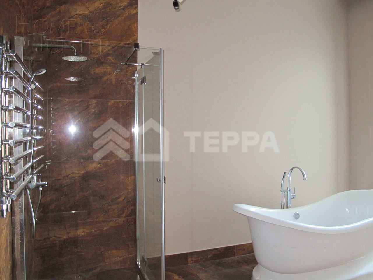 2-этажный коттедж 1 000 м² с отделкой