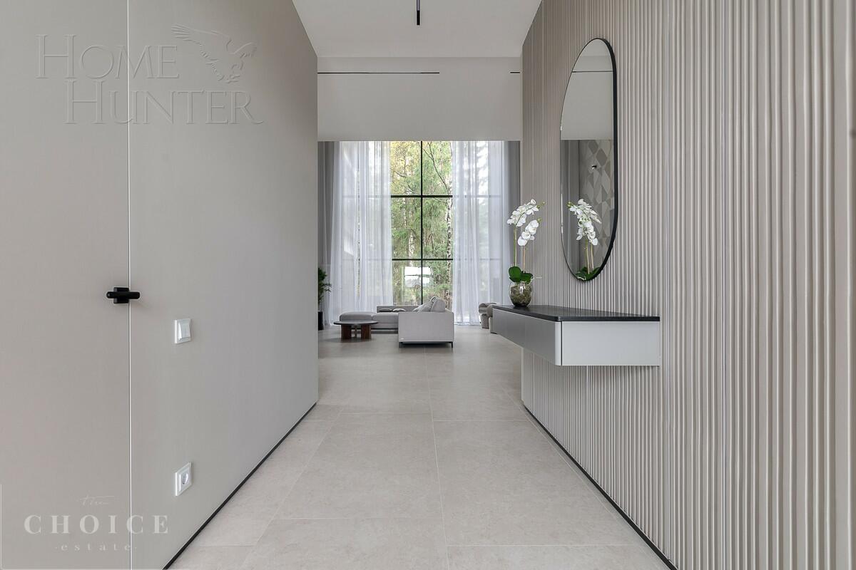 2-этажный коттедж 720 м² с отделкой