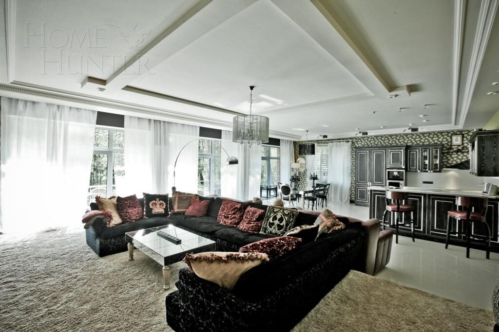 2-этажный коттедж 640 м² с отделкой