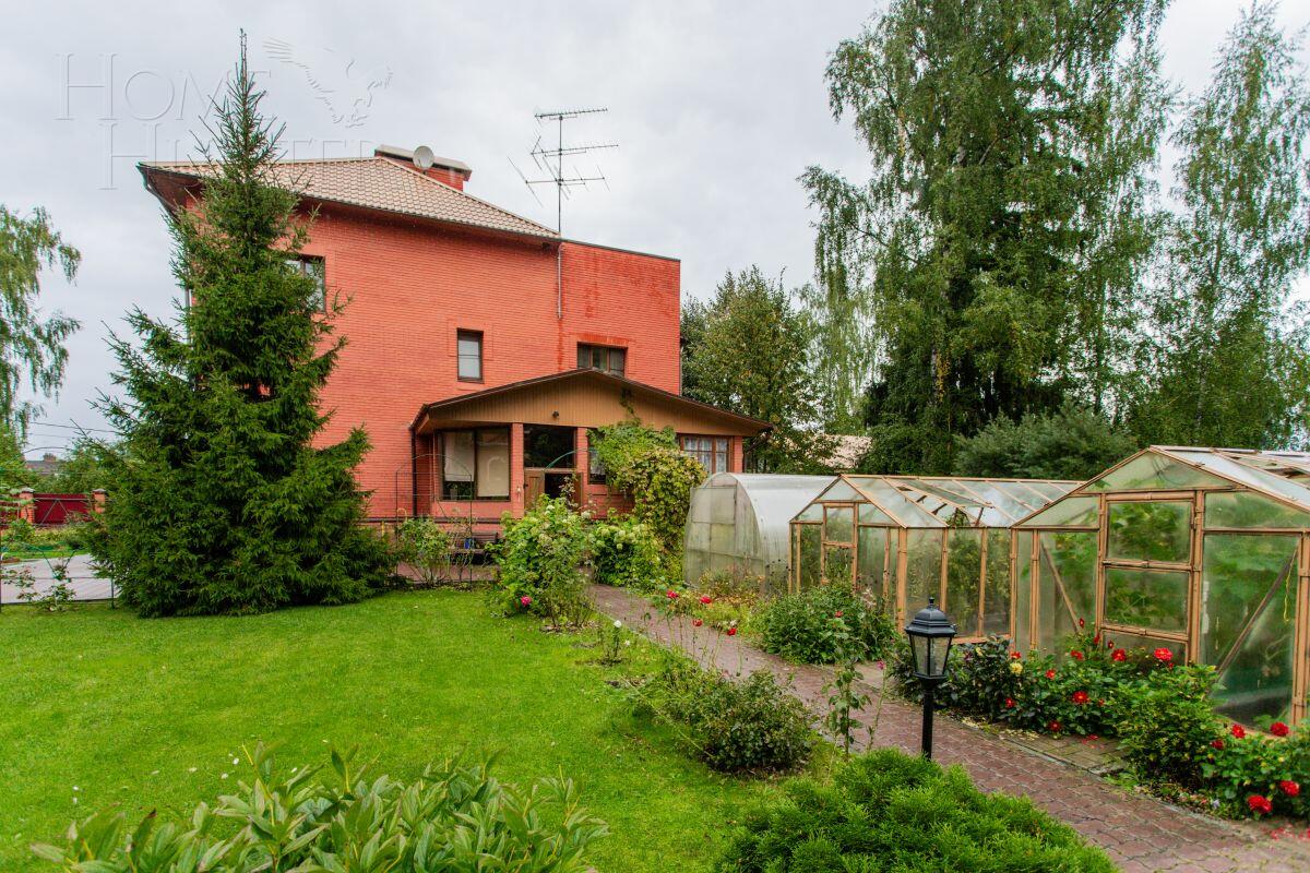 2-этажный коттедж 880 м² с отделкой