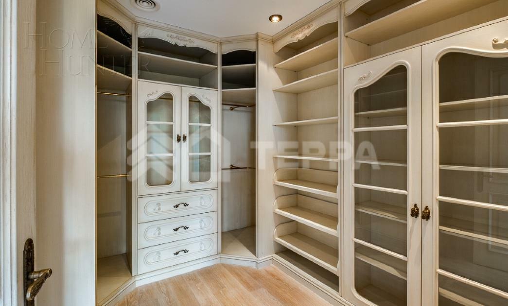 2-этажный коттедж 870 м² с отделкой