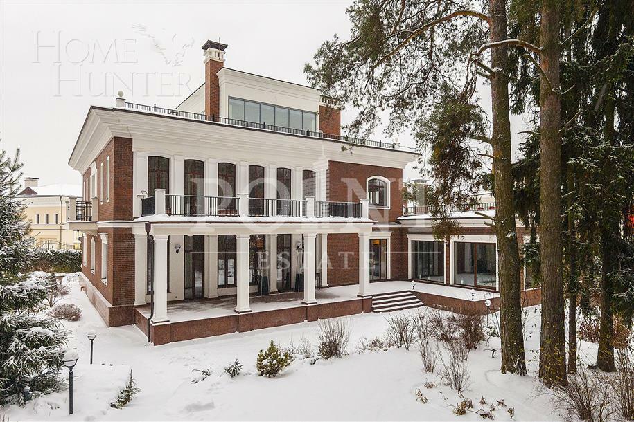 2-этажный коттедж 700 м² с отделкой