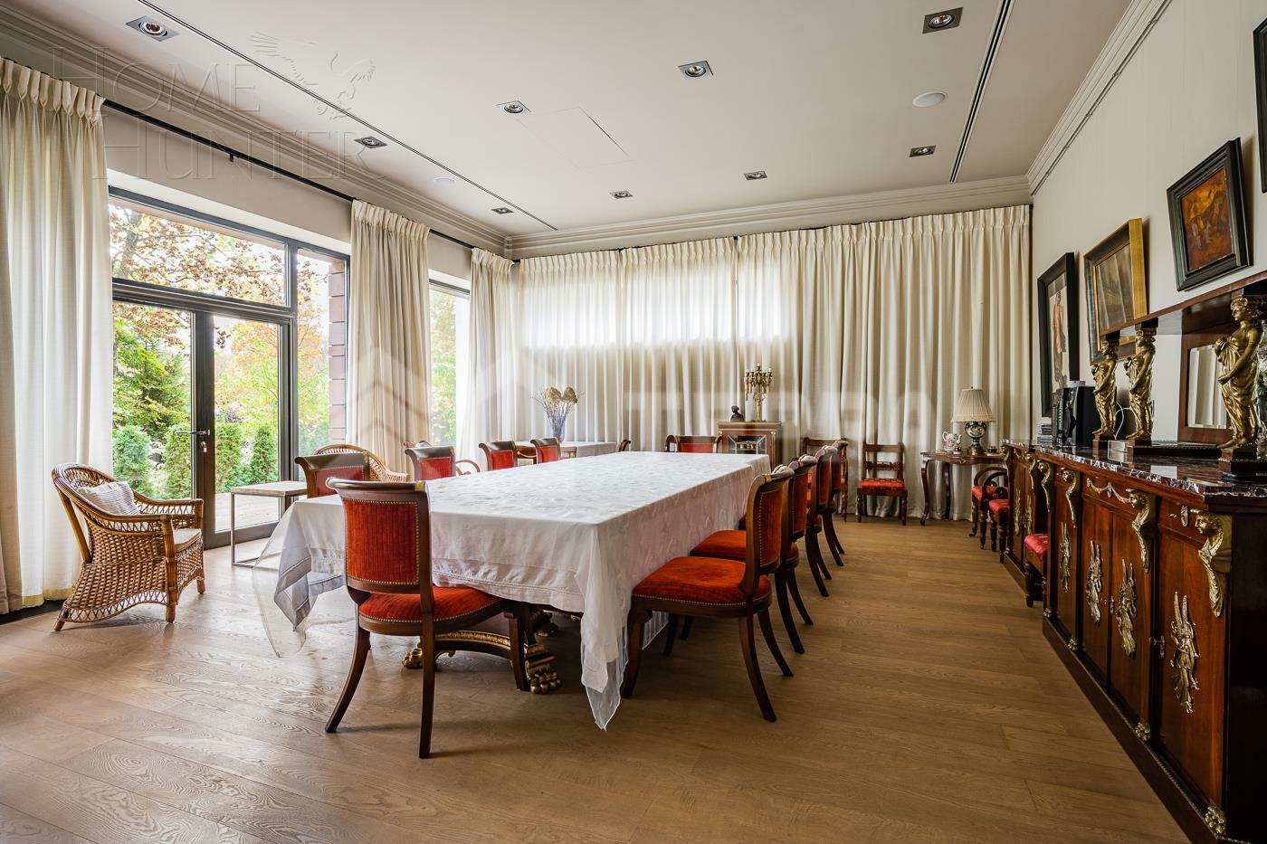 2-этажный коттедж 1 160 м² с отделкой