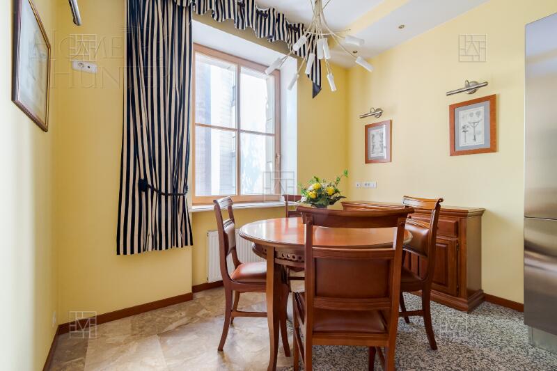 4-КОМН. КВАРТИРА С ОТДЕЛКОЙ 167 М² НА 2 ЭТАЖЕ