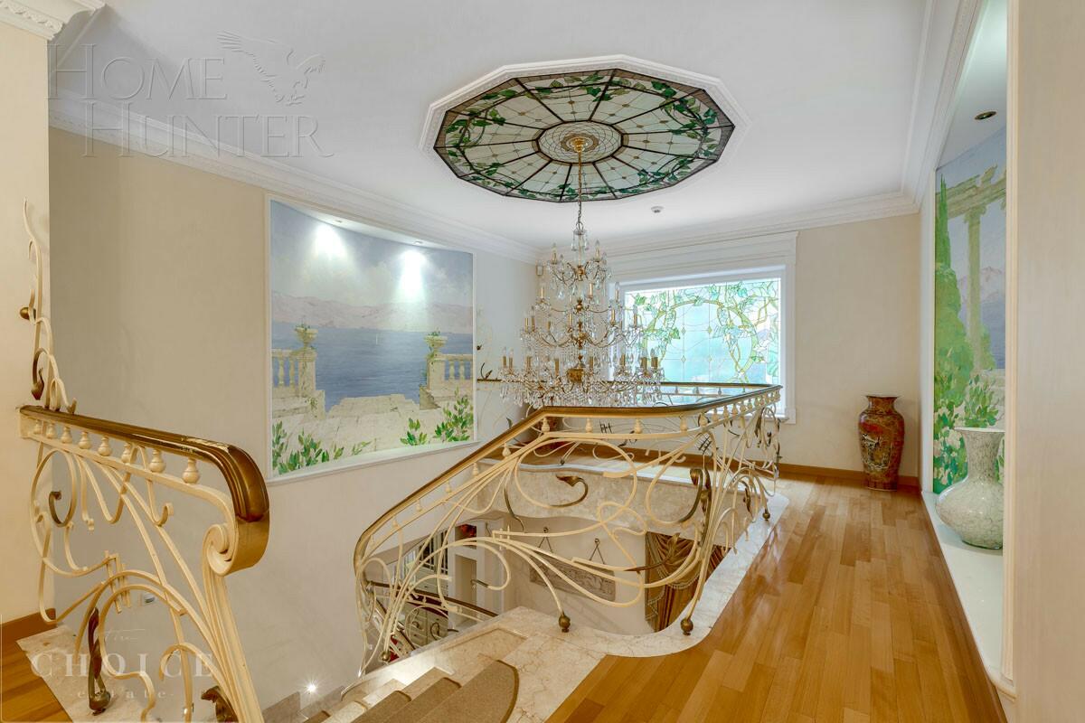 2-этажный коттедж 800 м² с отделкой