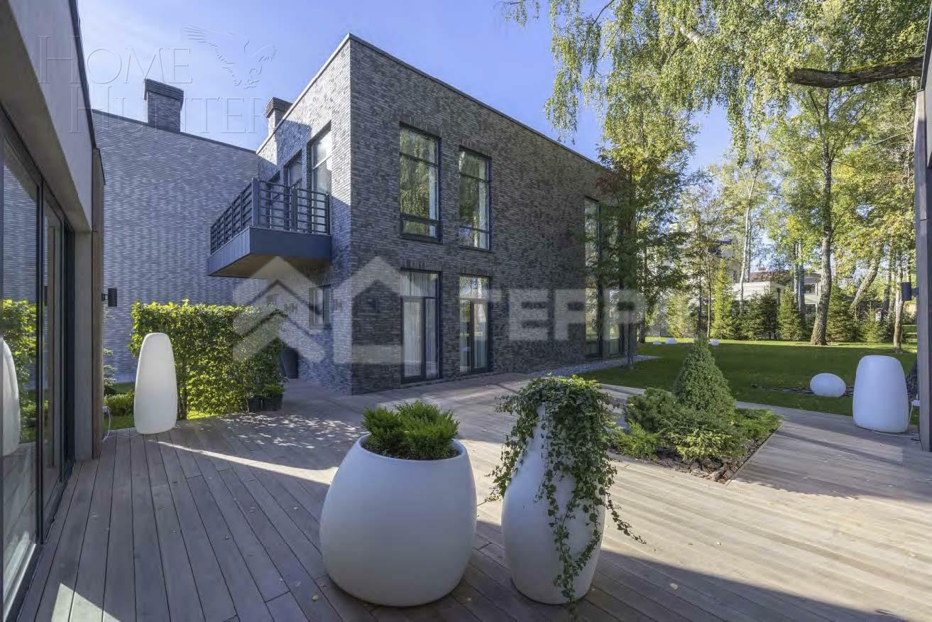 2-этажный коттедж 700 м² с отделкой