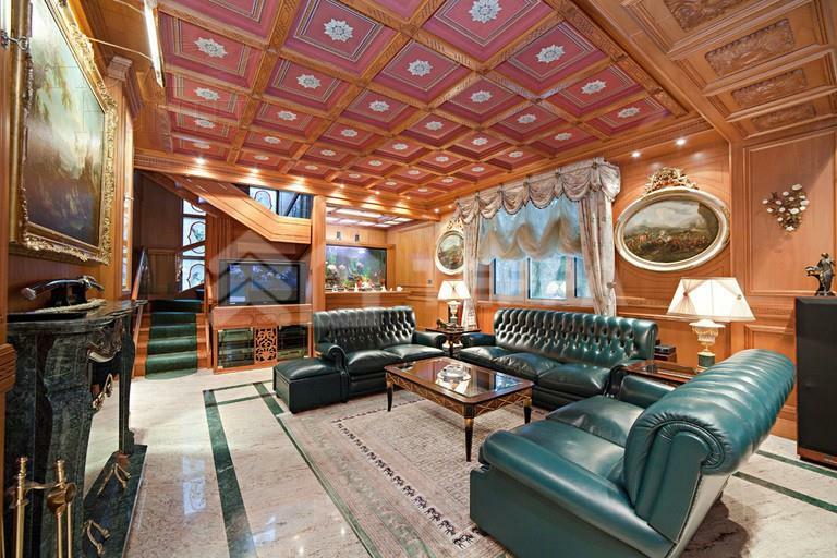 2-этажный коттедж 1 615 м² с отделкой