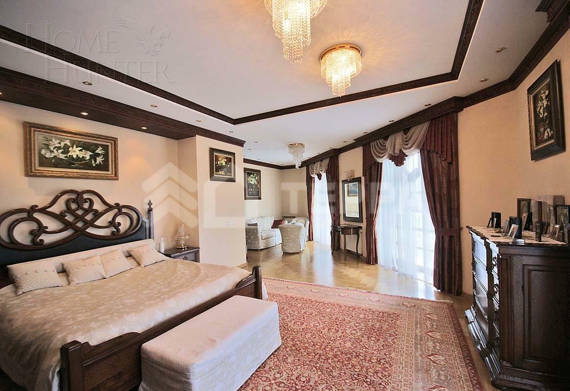 КОТТЕДЖ 1 100 м² с отделкой