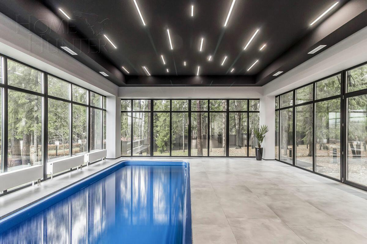 2-этажный коттедж 720 м² с отделкой