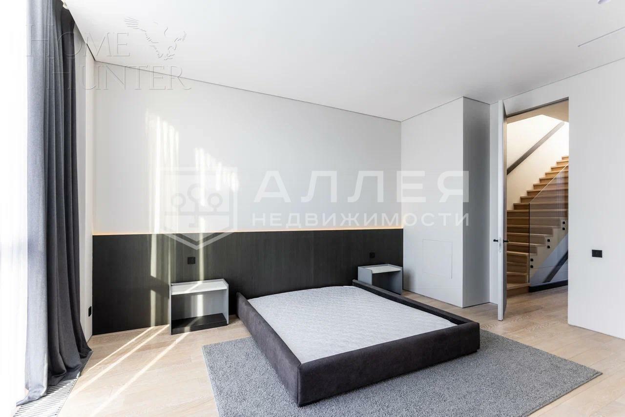 3-этажный таунхаус 244 м² с отделкой