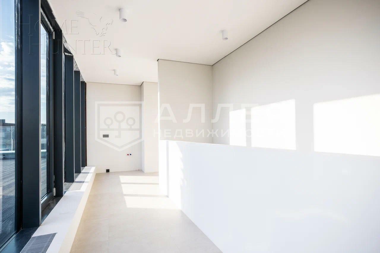 3-этажный таунхаус 244 м² с отделкой