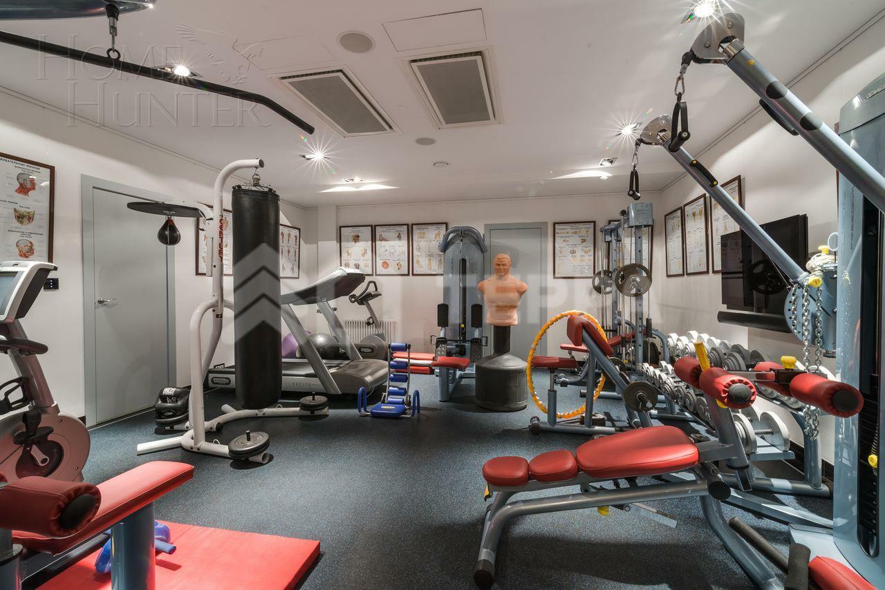 2-этажный коттедж 1 100 м² с отделкой