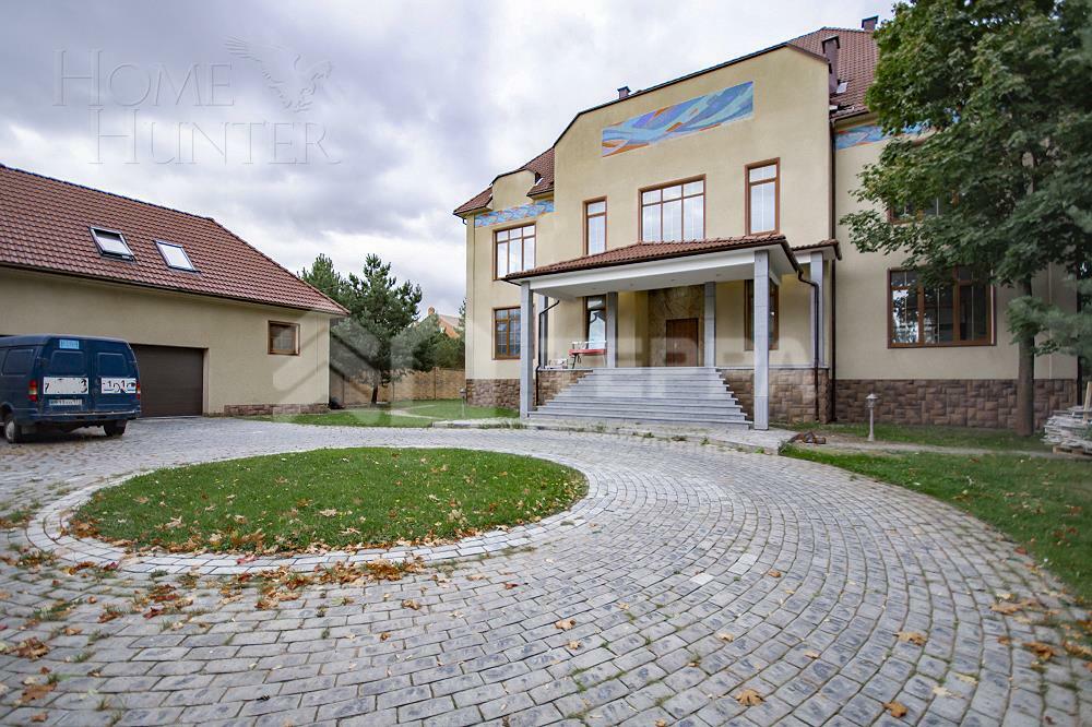 2-этажный коттедж 1 200 м² с отделкой