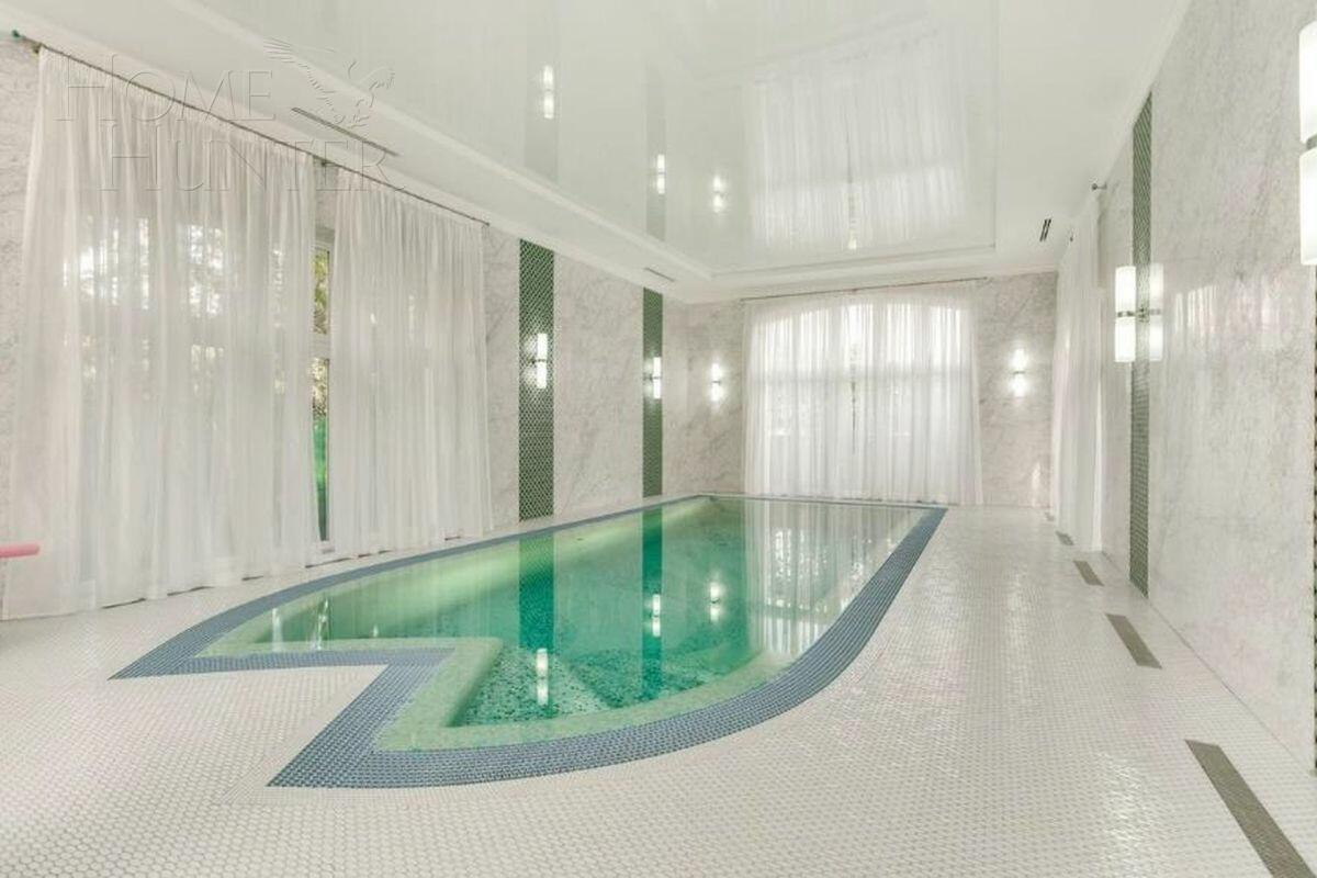 3-этажный коттедж 953 м² с отделкой