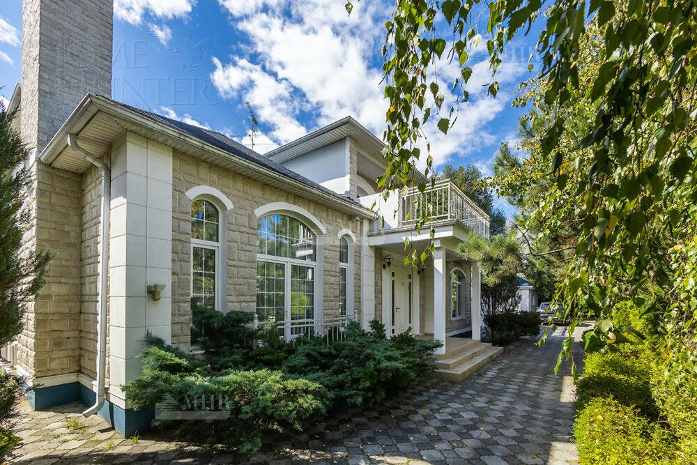 2-этажный коттедж 333 м² с отделкой