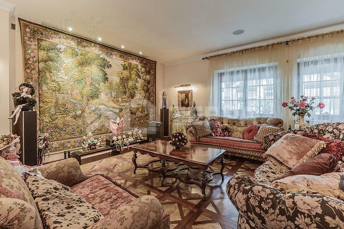 2-этажный коттедж 720 м² с отделкой