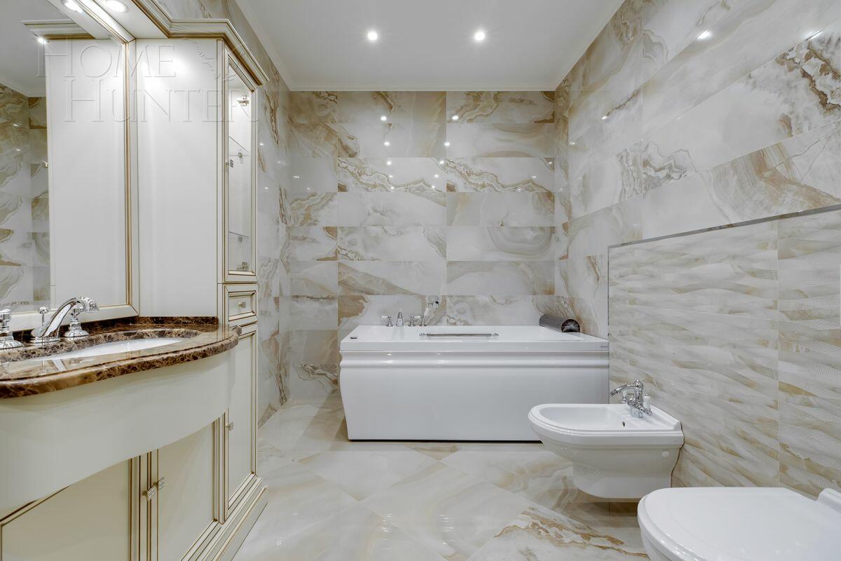 2-этажный коттедж 900 м² с отделкой