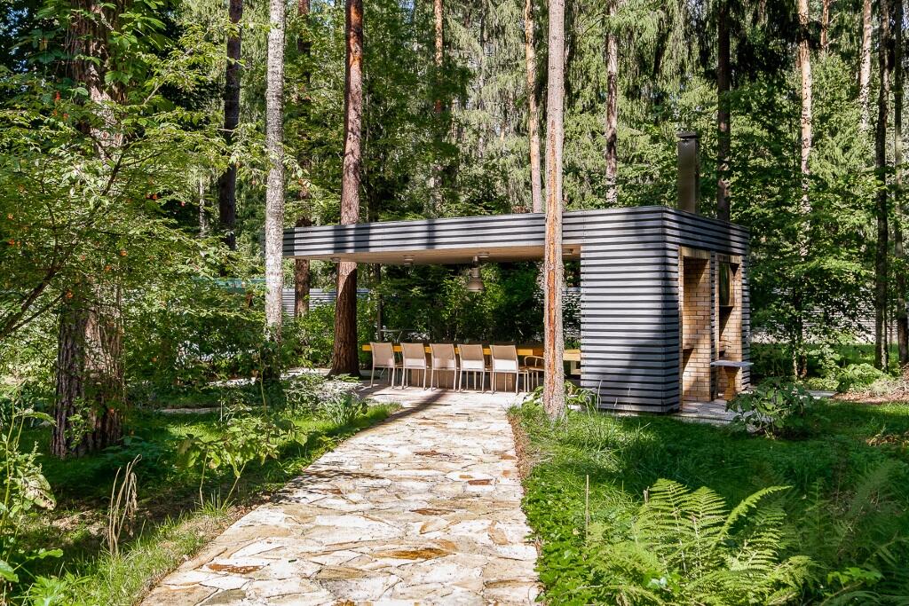 2-этажный коттедж 890 м² с отделкой