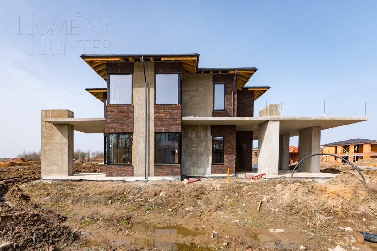 2-этажный коттедж 320 м² без отделки