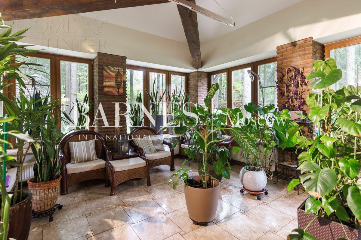 2-этажный коттедж 398.2 м² с отделкой