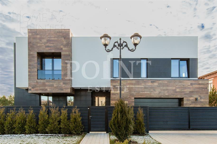 2-этажный коттедж 540 м² с отделкой