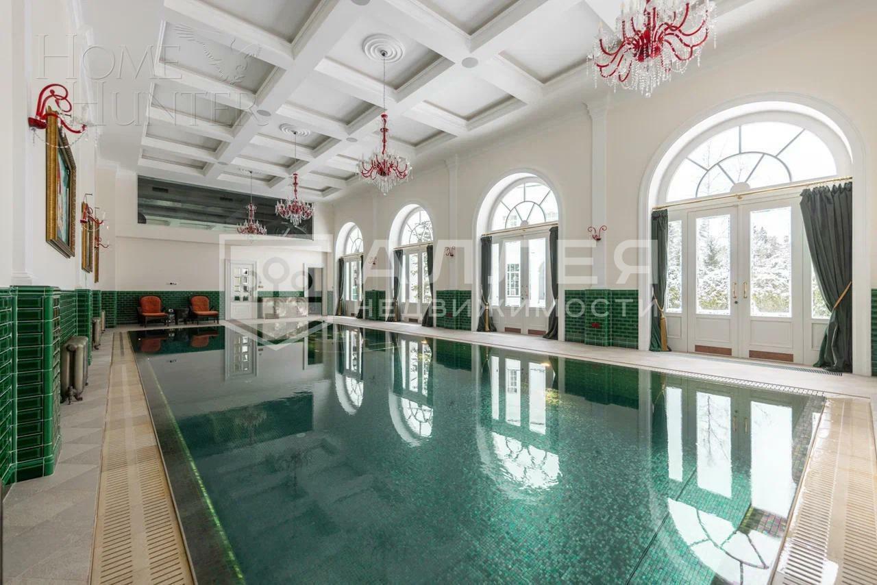 2-этажный коттедж 2 000 м² с отделкой