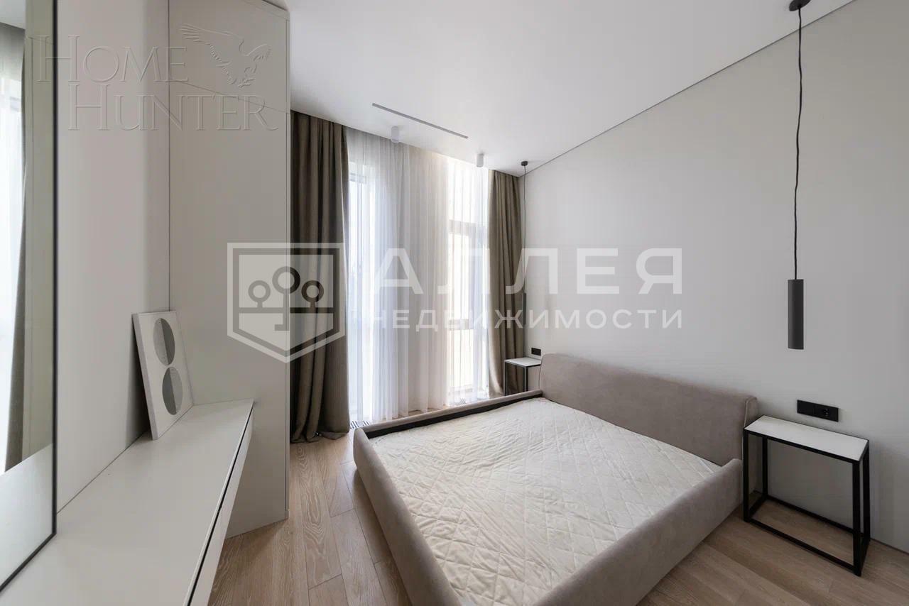 3-этажный таунхаус 244 м² с отделкой