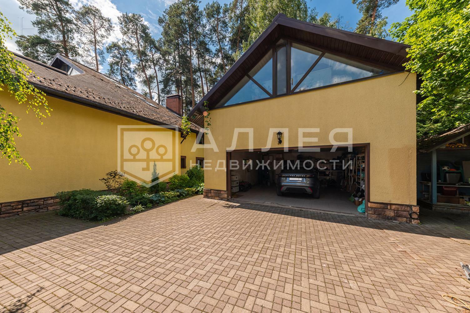 3-этажный коттедж 541 м² с отделкой