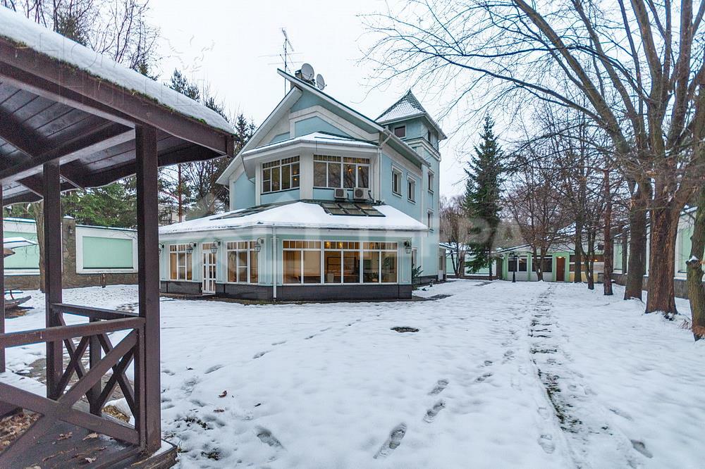 2-этажный коттедж 520 м² с отделкой