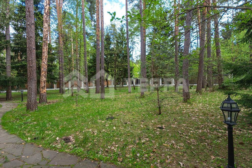 2-этажный коттедж 1 250 м² с отделкой