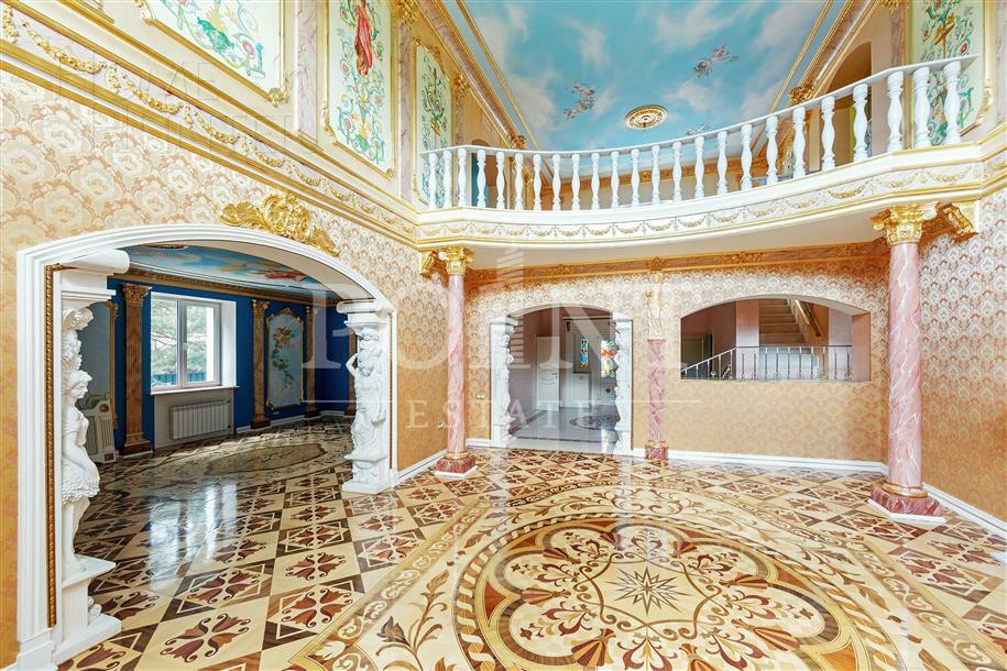 КОТТЕДЖ 900 м² с отделкой