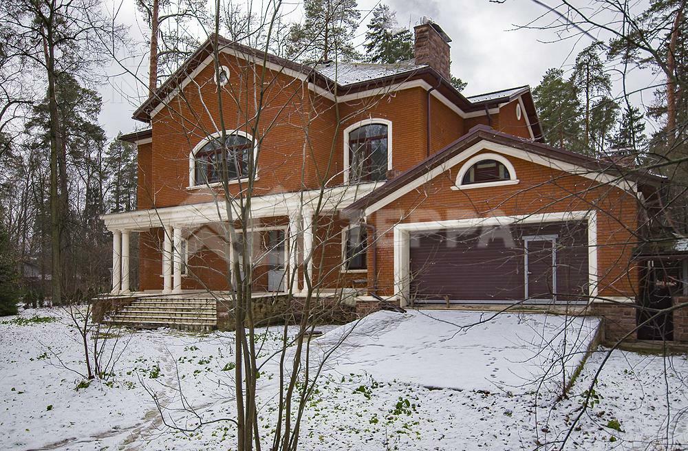 2-этажный коттедж 1 117 м² без отделки