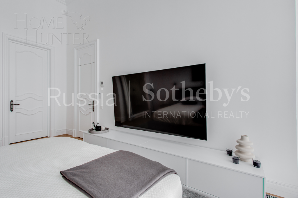 2-УРОВНЕВАЯ КВАРТИРА С ОТДЕЛКОЙ 380 М² НА 4 ЭТАЖЕ