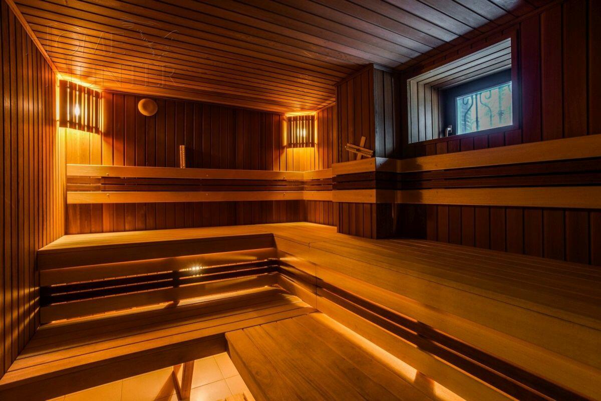 2-этажный коттедж 550 м² с отделкой