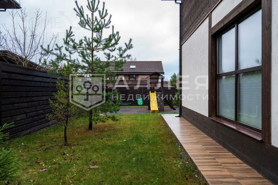 2-этажный коттедж 300 м² с отделкой