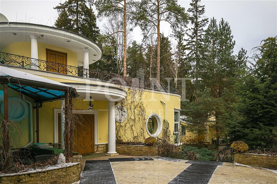 КОТТЕДЖ 1 400 м² с отделкой